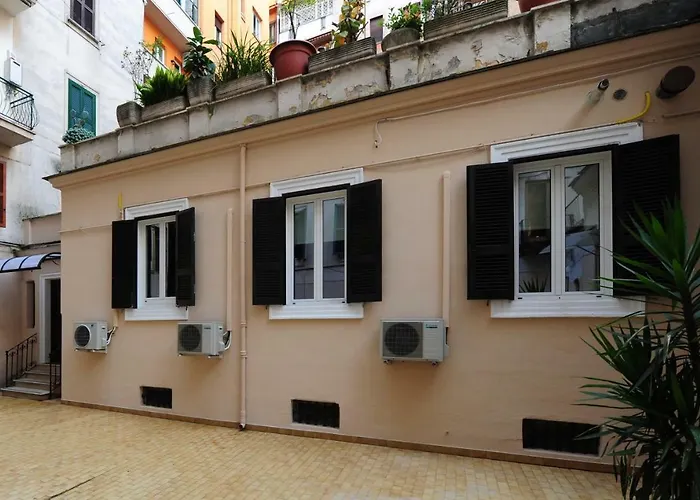Fotofever Apt, Two Bedrooms With Air Conditioned In Elegant Shopping Area, Close To Vatican רומא